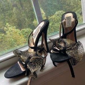 Badgley Mischka t-strap heels
